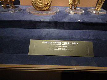 国产aav：钢铁巨兽驰骋虚拟战场，硬核载具驾驶体验革新-5