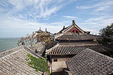 黄色软件3.30破解版：极速狂飙黄耀版全解锁，硬核驾驶征服落日山脉赛道-2