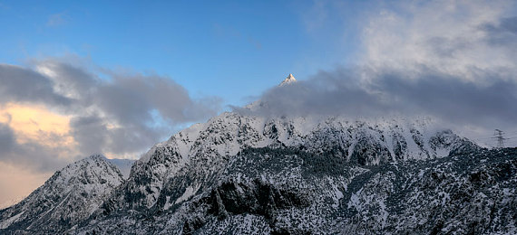 黄色软件3.3.3.3.3.3.3.3.33.3.3.3.：赛车游戏隐藏改装工具引热议，玩家探索虚拟改装边界