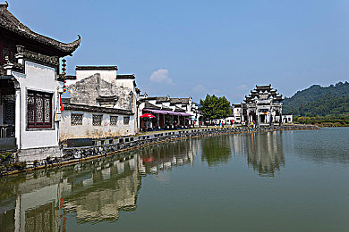 亚州一区二：东方征途，弯道王者的极限试炼场