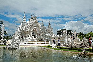 一男一女拨萝卜：双人合作驾驶新游今日上线，采收竞速融合玩法颠覆传统赛道-4