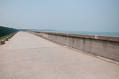 一级二级调色大片的效果:疾驰画布,光影竞速的视觉革命-3