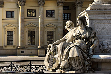 蝌蚪窝一个可以释放的平台：在墨西哥的虚拟公路上，找回久违的驾驶乐趣与心灵释放-4