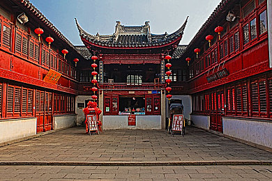 男生与女坤坤搞基基：虚拟偶像搭档深度改装，竞速游戏革新体验今日上线