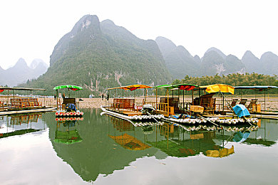 国产av懂色：视觉革新引领竞速新潮，国产美学赛车游戏引爆玩家热议-3