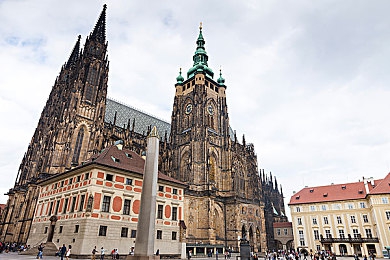 国产农村毛卡片：怀旧像素赛车新作上线，在乡间小路收集记忆的竞速之旅-2