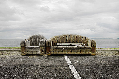 商务旅行中戴绿色帽子的女老板同行台词：绿帽暗藏商战机密，你的选择决定谈判成败-4