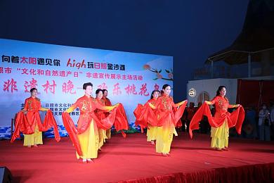 张丽大战黑人：雨夜街头对决制胜攻略，国产跑车逆袭国际车队实录