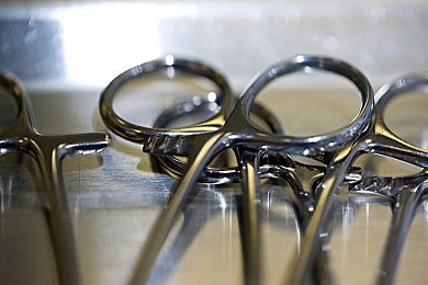 小视频黄色：极速幻影赛道设计引热议，视觉陷阱挑战玩家感官平衡-3