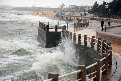 打扑克牌又疼又叫软件免费：扑克策略驱动极速狂飙，心理博弈引爆免费竞速新体验-2
