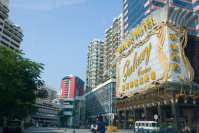 18岁黄色：墨西哥落日下，疾驰的黄金岁月与自由之路-3