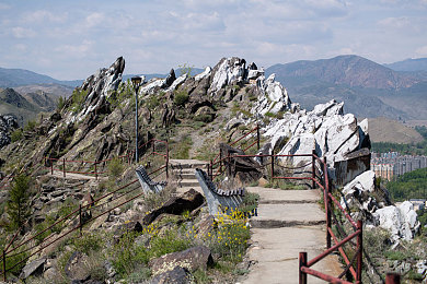 男同女同视频网站：地平线新玩法，打造你的虚拟赛车视觉频道