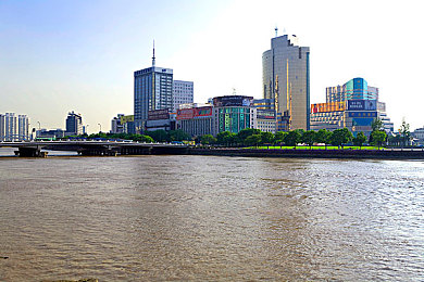 狼人综干：极速谜局，暗影赛道上的谎言与竞速生死博弈-4