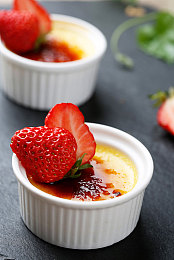 skixix was was was kixix：复古像素赛车驾驭赛博都市，动态赛道挑战极速漂移艺术-2