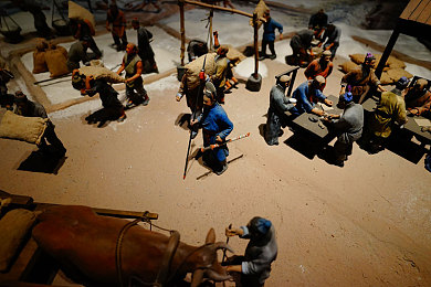 黄色app下载3.0.3023年免费装饰版：未来都市赛车改装指南，打造你的赛博座驾-3