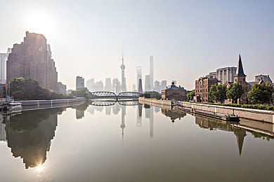 男女生的坤坤：双面极速，镜像偶像的赛道抉择-2