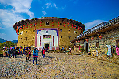 色www：霓虹飞驰，色彩驱动，定制你的极速传说-3