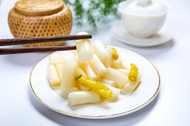 蜜桃视频app下载直播：极速狂飙新体验，直播互动畅享虚拟赛道风云