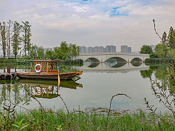 国精产品一区二区三区mba：极速商道，赛道经营与资本引擎的跨界狂飙