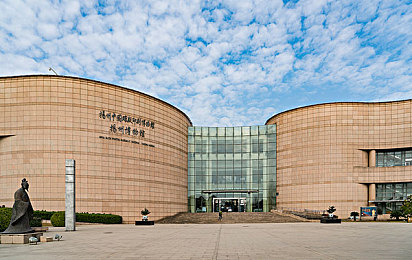 国产成人AⅤ电影：霓虹城速度传奇，真实驾驶与成人叙事的竞速新体验