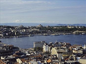 404入口：深夜三点登录，传奇猎人才能开启的终极数据赛道今日揭秘-3