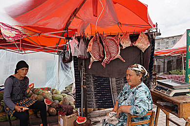 九一麻豆天美：霓虹夜幕下的极速幻想，都市轨迹中的时尚狂飙-3