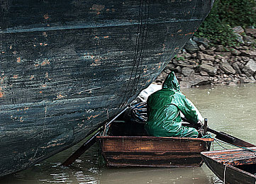 男生申请女生定眼：极速心动，赛道上的目光追逐战-3