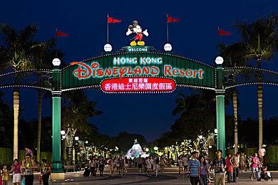 男人和女人做坤坤:双人共驭,弯道协奏的极速共鸣之旅-1