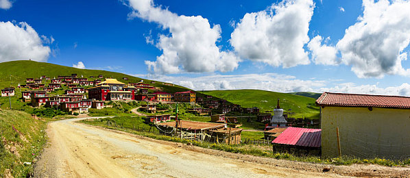 机对机机手机免费下载:未来战车对决今日公测,硬核改装与免费竞技引爆手游市场-3