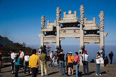 免播放器av：沉浸驾驶新纪元，地平线5重塑纯粹竞速乐趣