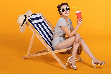 火辣App导航:驾驭数据狂潮,化身霓虹都市的极速传说-4