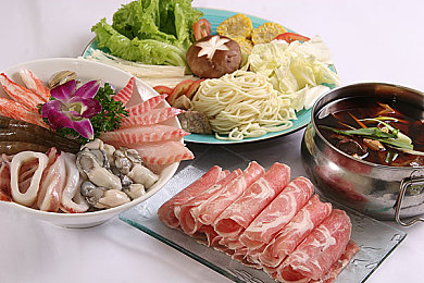 男同志与雌性zozo：机械生命与纯粹引擎的对决，极速进化开启赛道新纪元-5