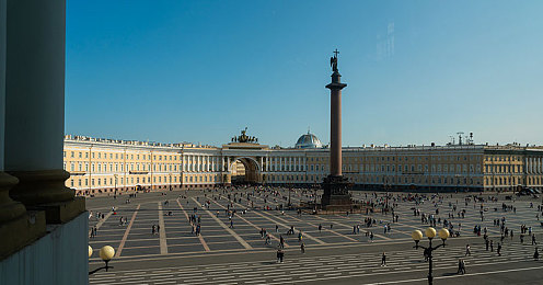色中色软件：揭秘赛道色彩语言，最新竞速游戏如何用视觉革新驾驶体验-2
