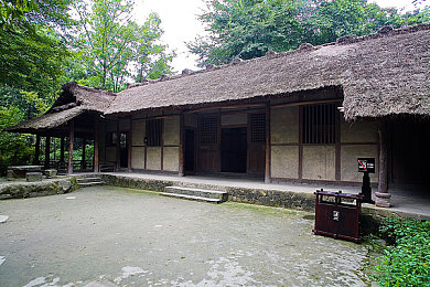 里产一区二区三区四区精：竞速新纪元，资源策略驾驭赛道风云-3