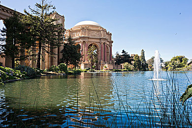 男生女生一起搓:携手驰骋墨西哥,地平线5打造全民竞速社交新风尚-3