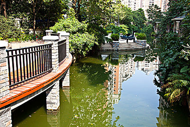 黄色软件0003：解锁雨夜废弃车厂的动态数据流涂装之谜-3