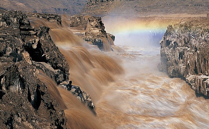 我与亲女洗澡时进去了：父女洗车坊的极速改装，温馨协作挑战街头竞速-2