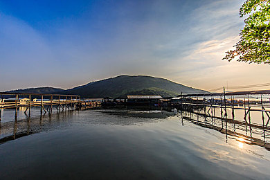 AV伦理网站：数字时代道德抉择，内容审核员模拟游戏引发伦理思考-5