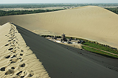 黄色软件vivo版每天3次：极速狂飙每日挑战版上线，vivo平台专属优化引爆赛车热潮-3