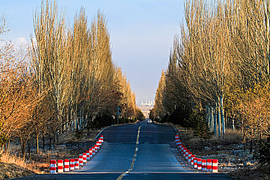 7月电子厂全景沟厕：沉浸式驾驶新作今日上线，动态工厂赛道挑战极限操控-4