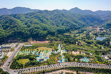 中韩一区二区：极速纪元跨服战，稳健与激进的竞速哲学对决