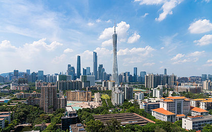 男生和女生深夜软件：竞速游戏成为深夜社交新宠，虚拟公路上的真实情感连接