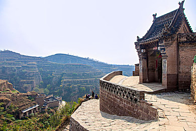 打扑克的剧烈运动不盖被子：极速牌局狂飙对决今日上线，策略与竞速的终极融合引爆游戏圈