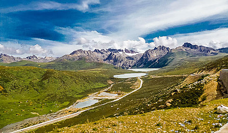 不知火舞三个小孩草地：扇影芳踪，绿野三重奏的战术诗篇-2