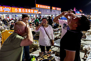 黄色软件免费安装：地平线5稀有涂装免费获取攻略，合法解锁隐藏车辆与个性外观-2