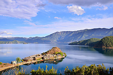 黄色软件app下载3.0.3免费OPPO版大全装扮2023：OPPO设备专属优化，街头竞速新版本海量装扮免费获取