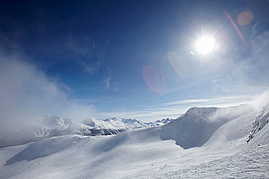 男生和女生差差差很疼的app：极速交锋，策略与差异共舞的竞速新纪元-4