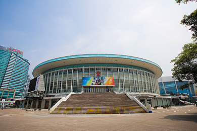 亚洲国产成人AV：极速驾驭都市夜色，国产高性能赛车改装与山道攻略全解析-3