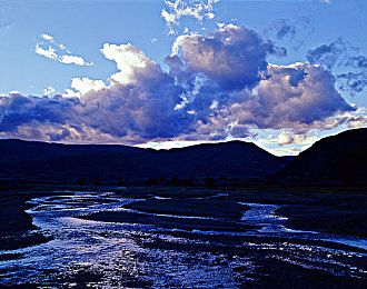 99re6在线：极速矩阵重启，动态赛道生存竞速挑战-3