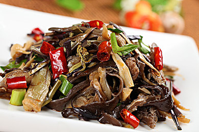 美女差差差app：颠覆传统竞速，临界失控美学引爆赛车游戏新潮流-2